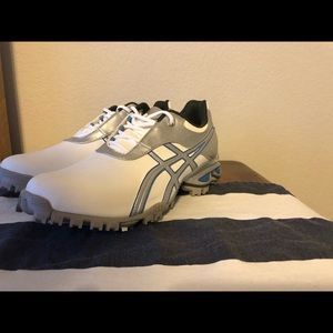 ASICS golf shoes woman’s sz 9 NWT